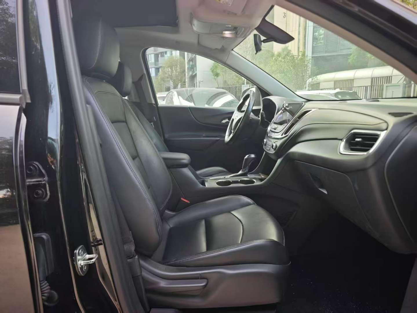Chevrolet Equinox 1.5T AWD RS Explorer Edition 7
