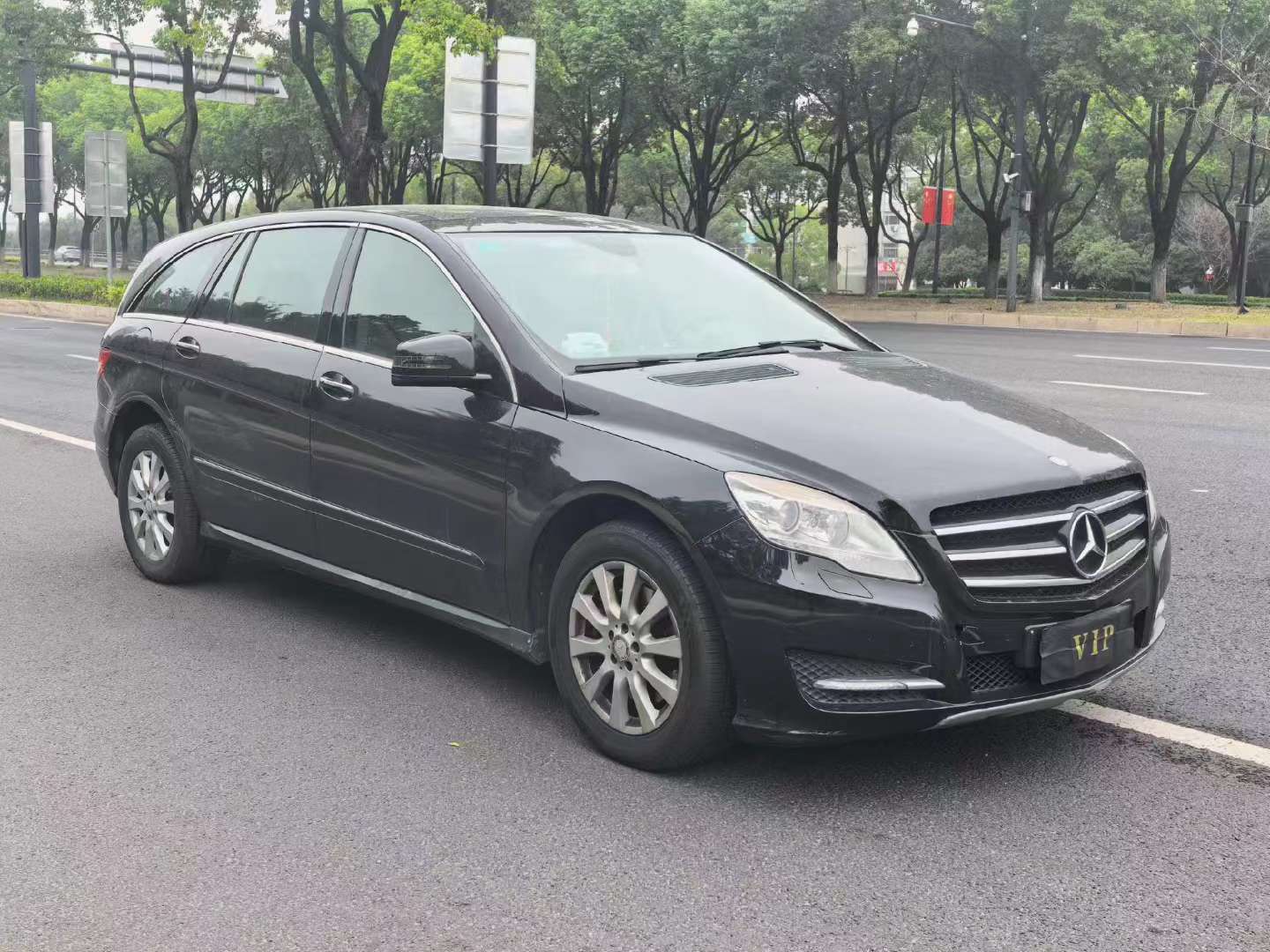 Mercedes-Benz R-Class 2011 350 L 4MATIC 3.5L 3