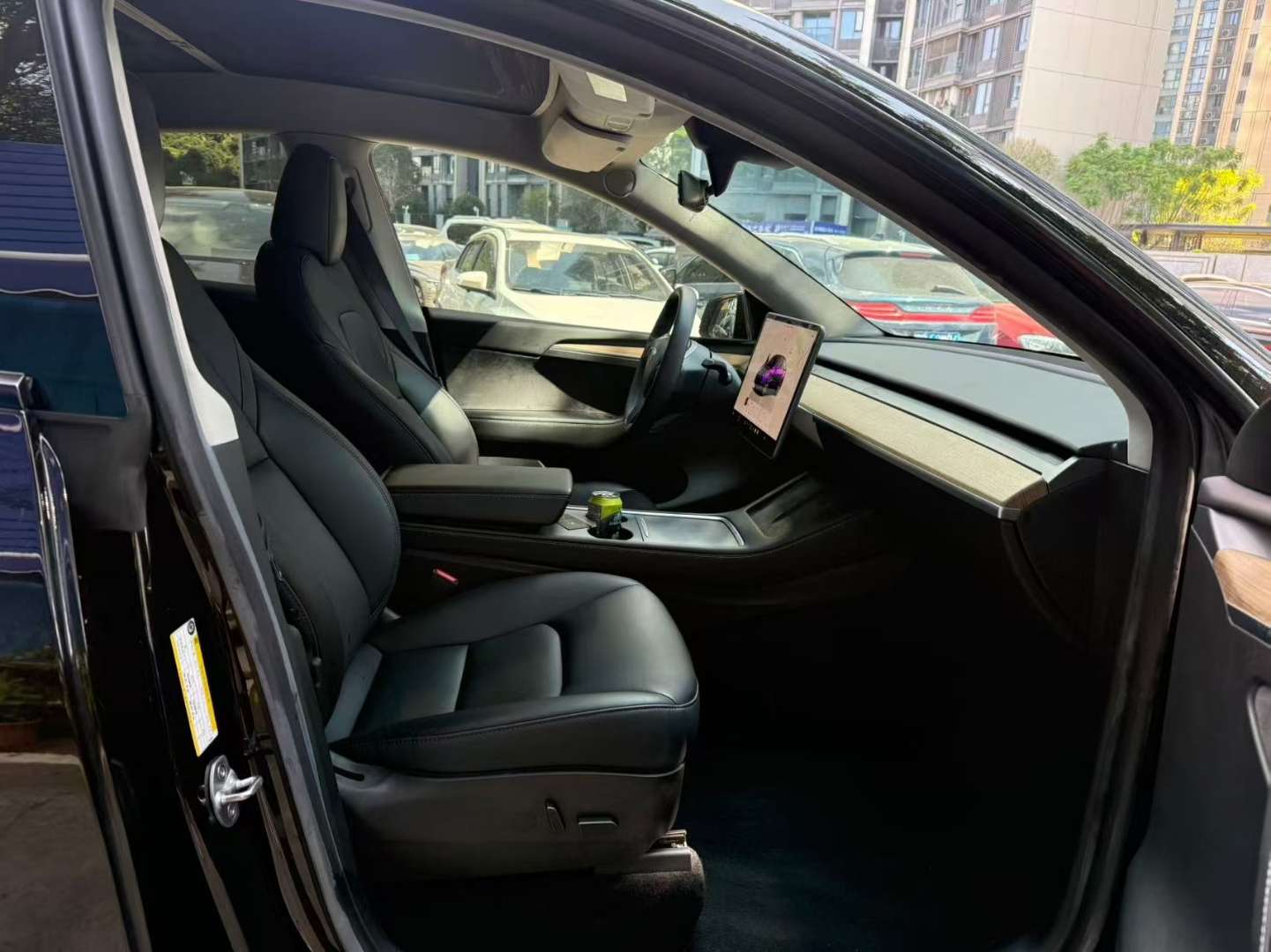 Tesla Model Y Rear-Wheel Drive 6