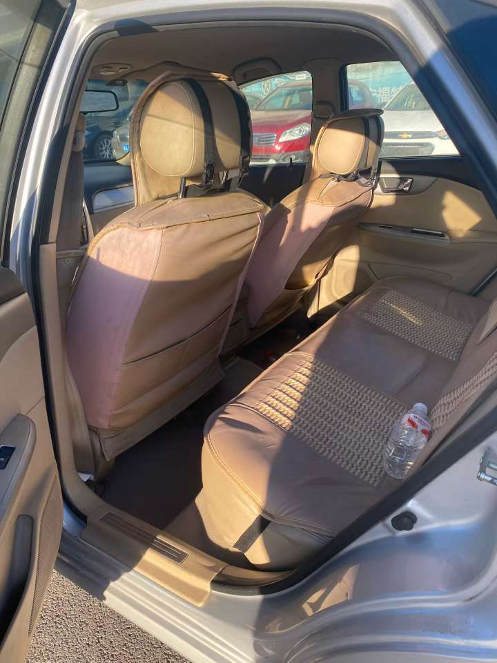 Buick Excelle Automatic 1.6 8