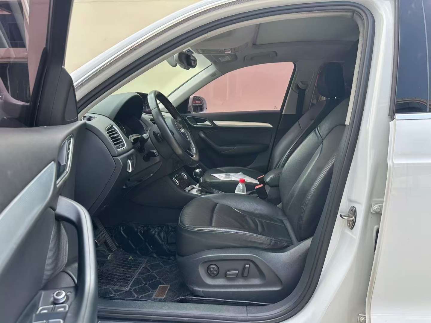 Audi Q3 2.0T Premium 6
