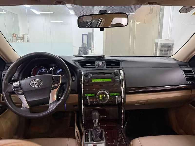Toyota Reiz 2.5S Elegant Style Edition 6