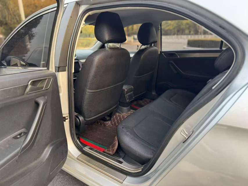 Volkswagen Jetta 5