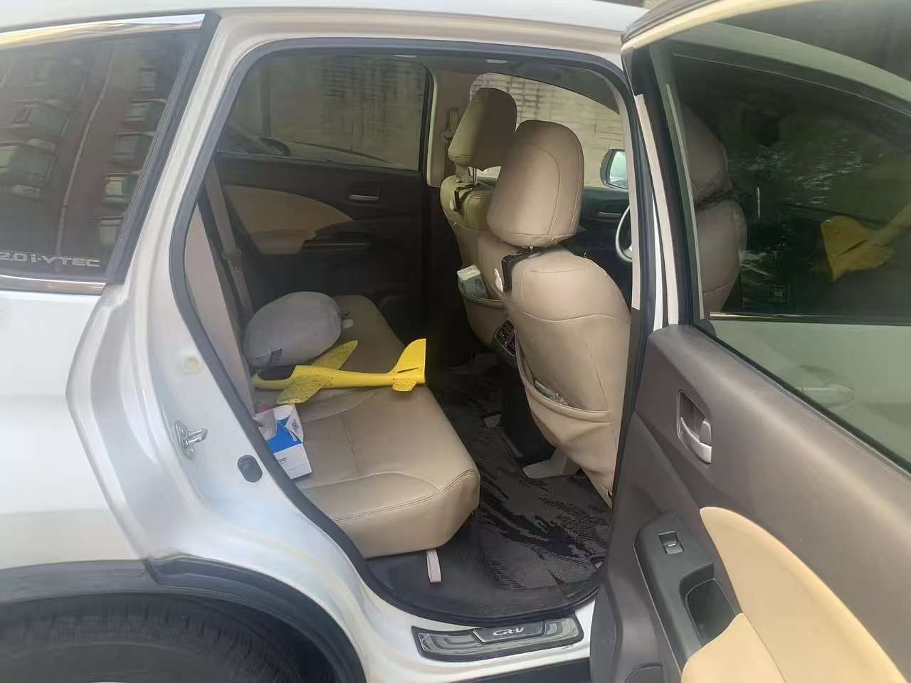 Honda CR-V 2.0L 2WD Classic Edition 2