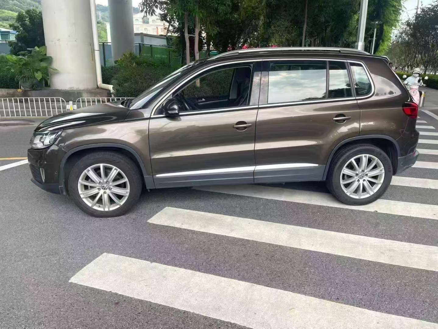 Volkswagen Tiguan 2013 2.0T AWD Flagship 4
