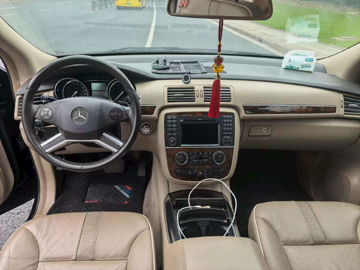 Mercedes-Benz R-Class 2011 350 L 4MATIC 3.5L 4