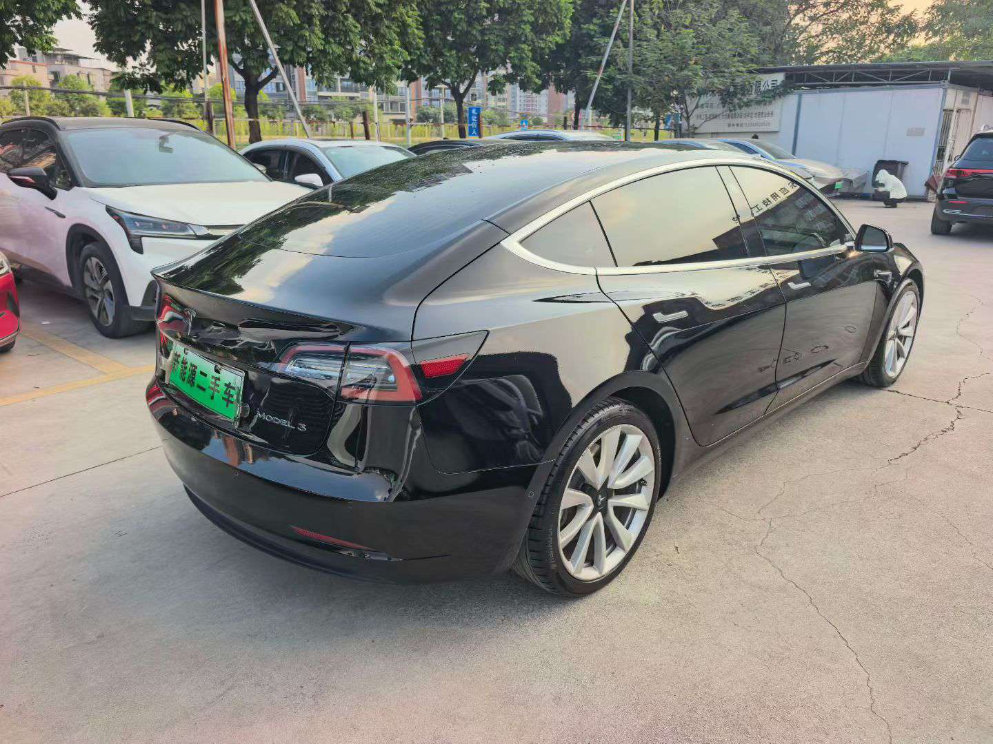 Tesla Model 3 2020 Long Range 2