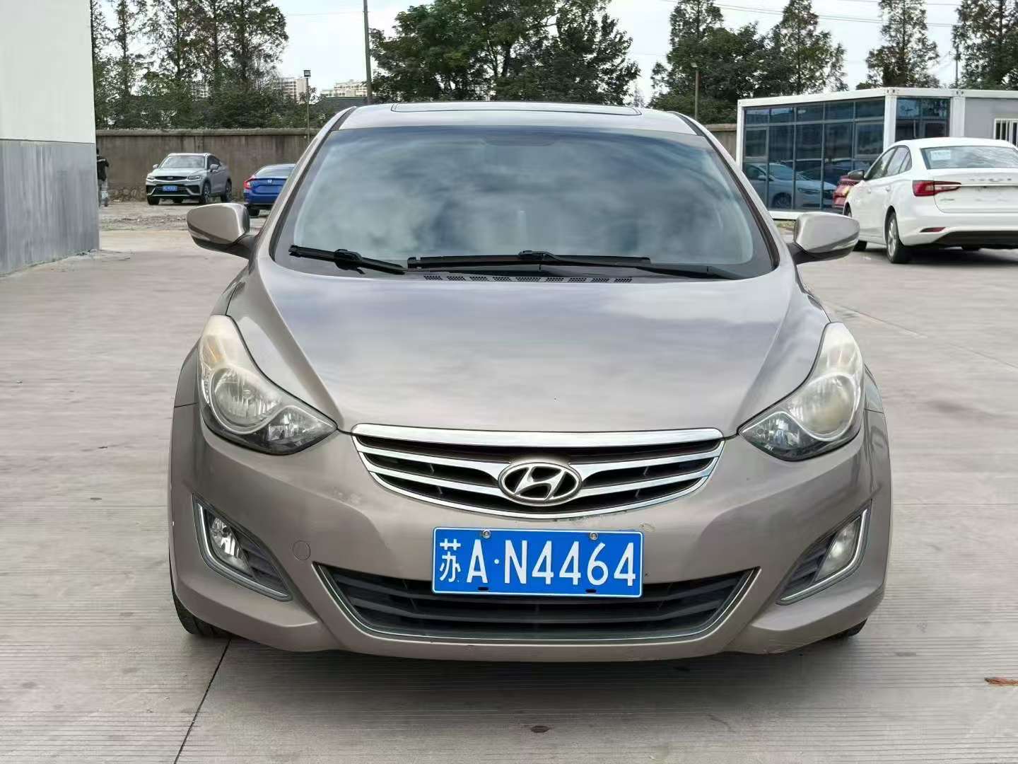 Hyundai Langdong 2013 1.6L Automatic Sunroof 2