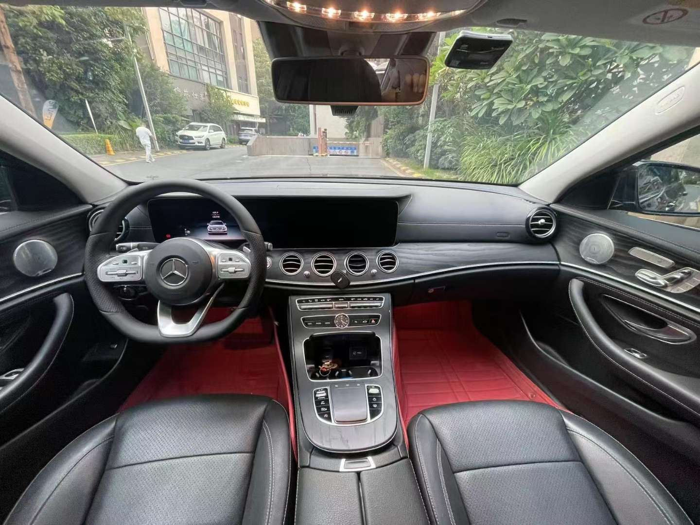Mercedes-Benz E-Class Facelift Sport Comfort Edition 3