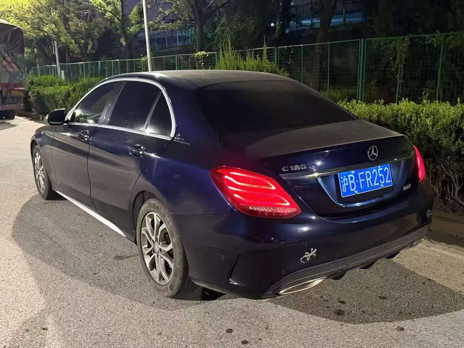 Mercedes-Benz C-Class C180L 3
