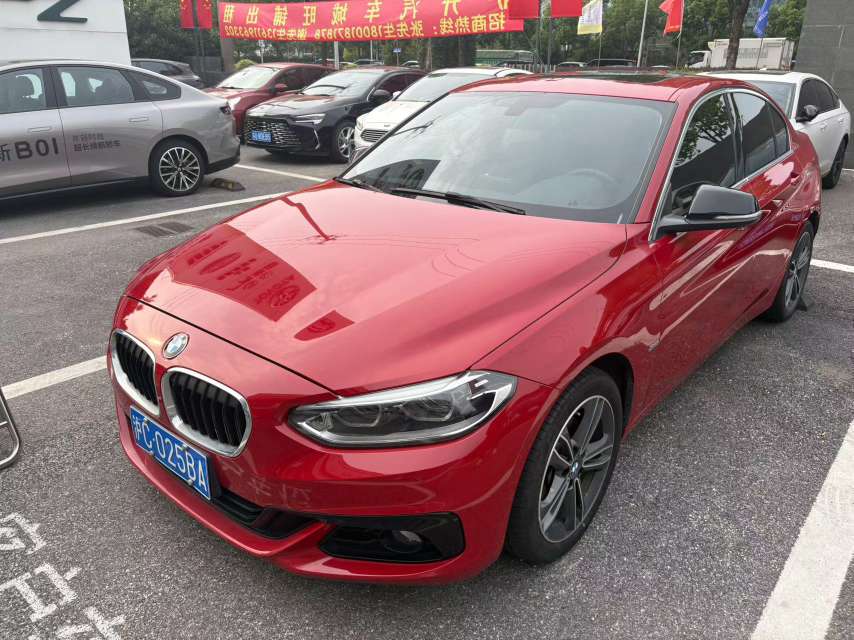 BMW 1 Series 2018 118i 1.5T Sport Edition