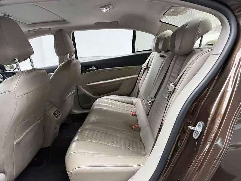 Peugeot 408 1.6T Automatic Ultimate 6