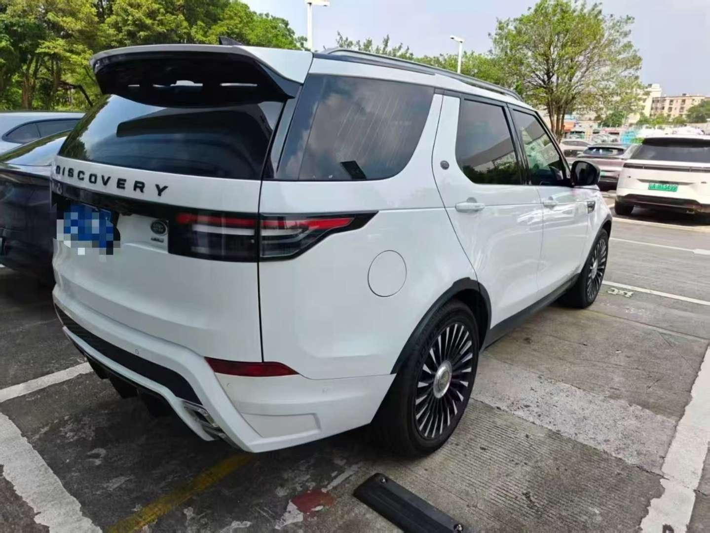 Land Rover Discovery 5 3.0T SC V6 SE 3