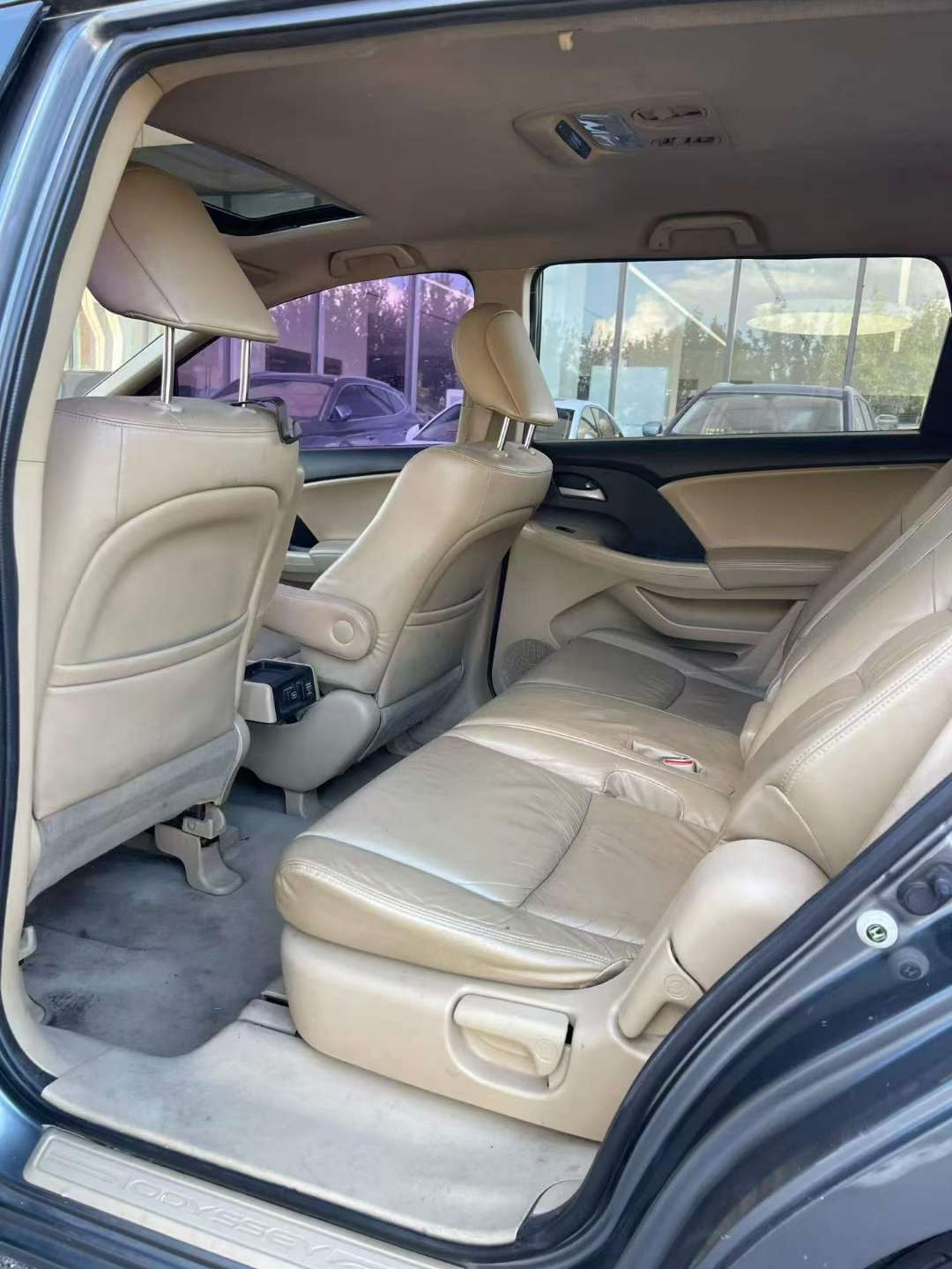 Honda Odyssey 2.4 Automatic 9