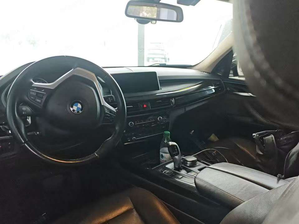 BMW X5 35i Elegant 3.0T 5