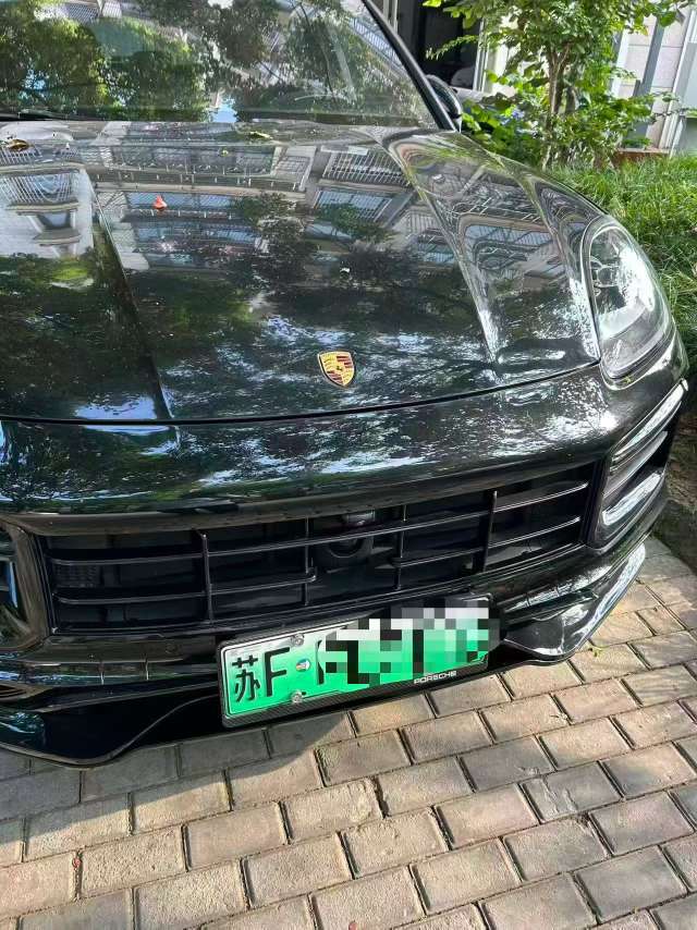 Porsche Cayenne 2.0T New Energy