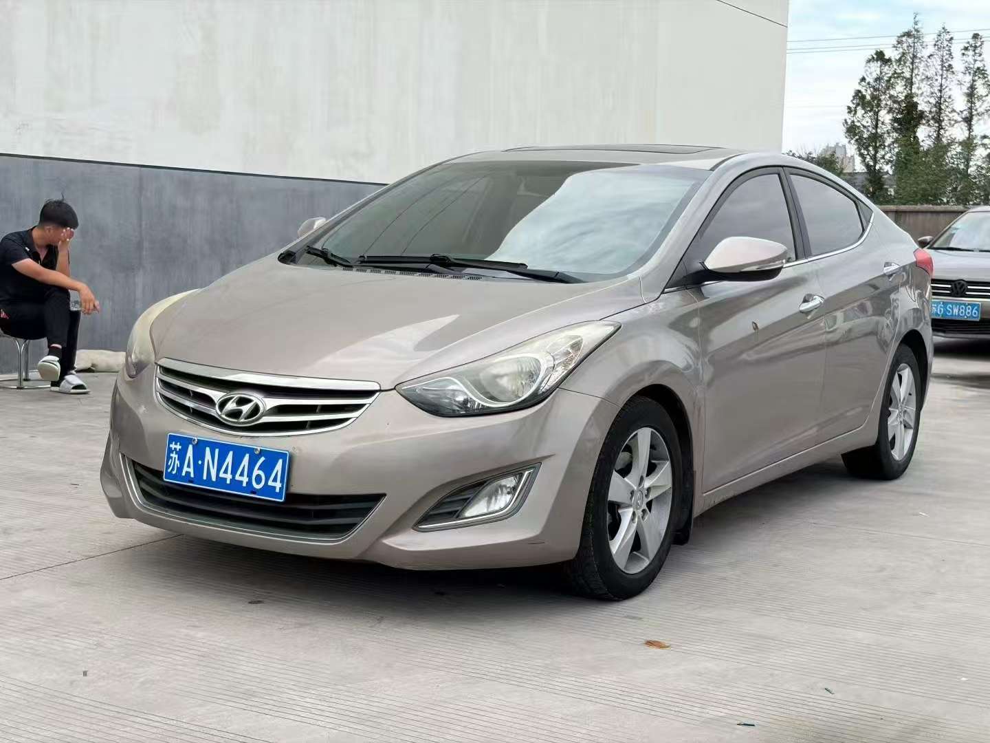 Hyundai Langdong 2013 1.6L Automatic Sunroof 3
