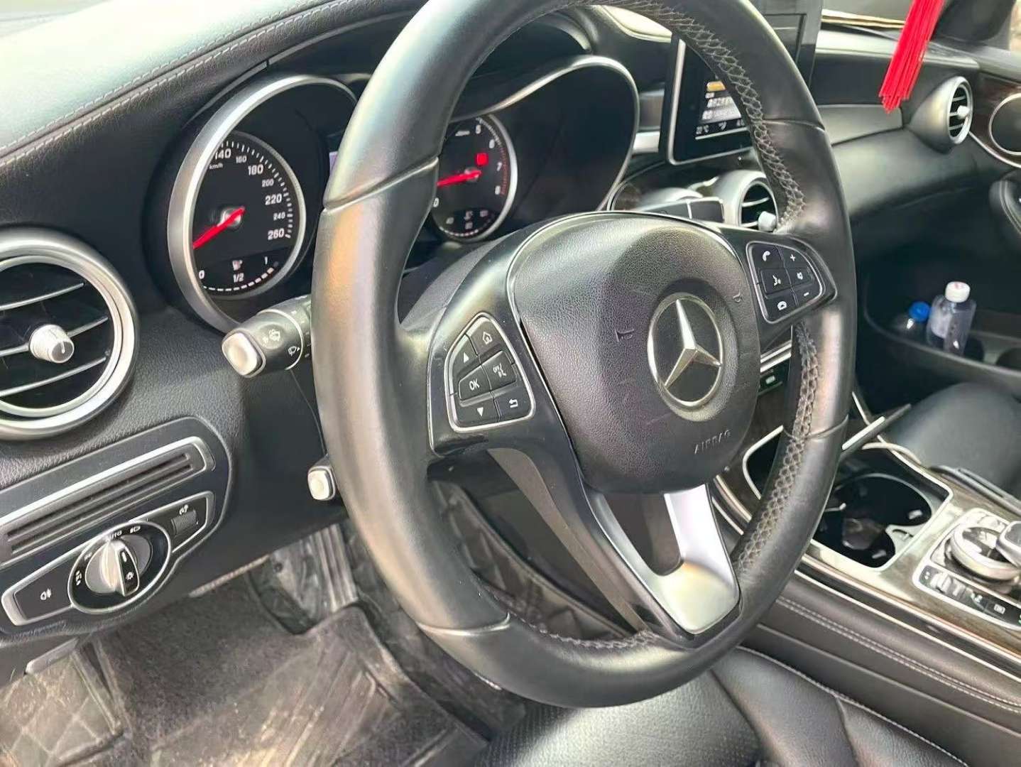 Mercedes-Benz GLC 2017 260 4MATIC 2.0T Dynamic 7