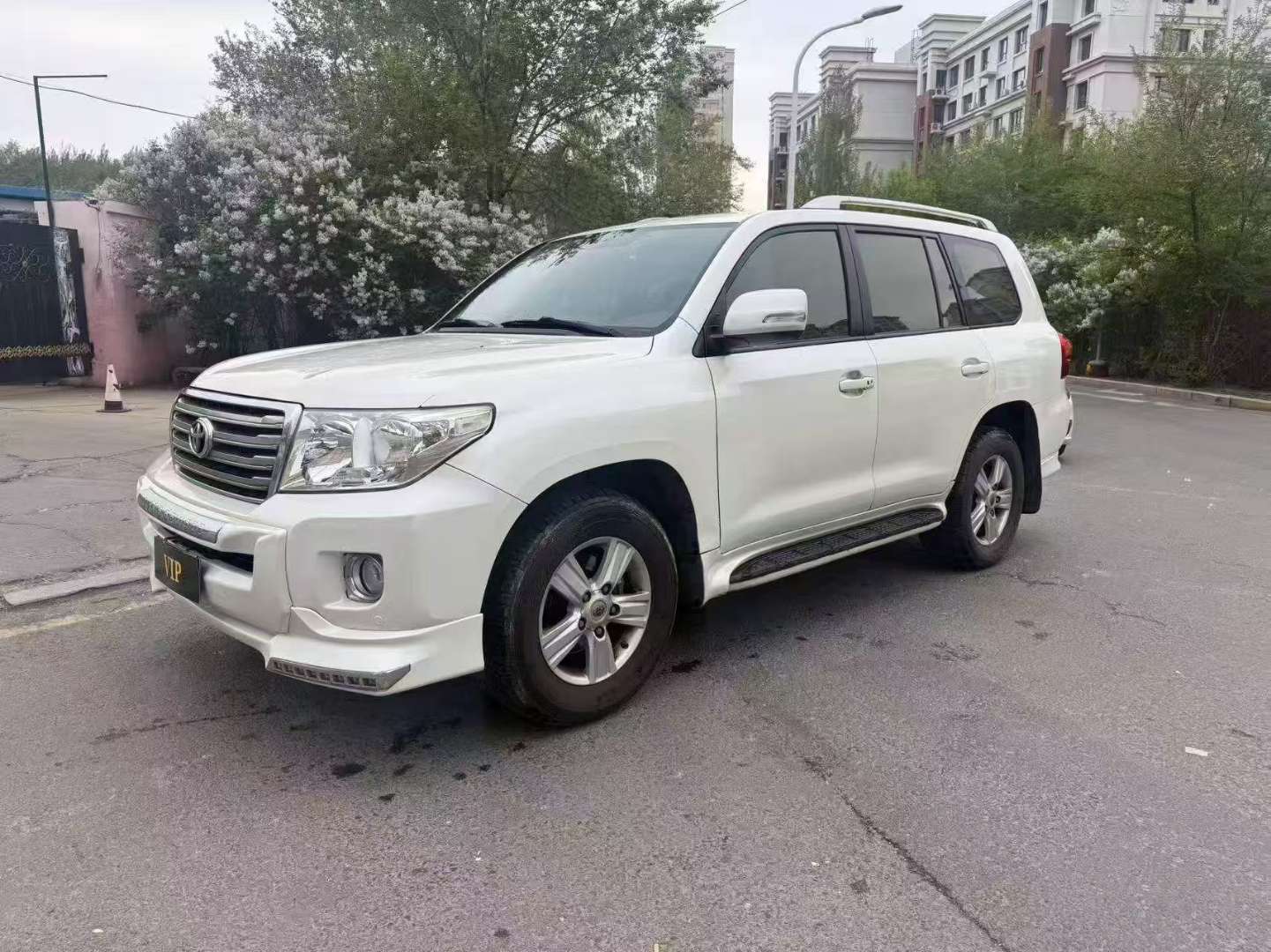 Toyota Land Cruiser 2014 4000 5-Seat Version 3