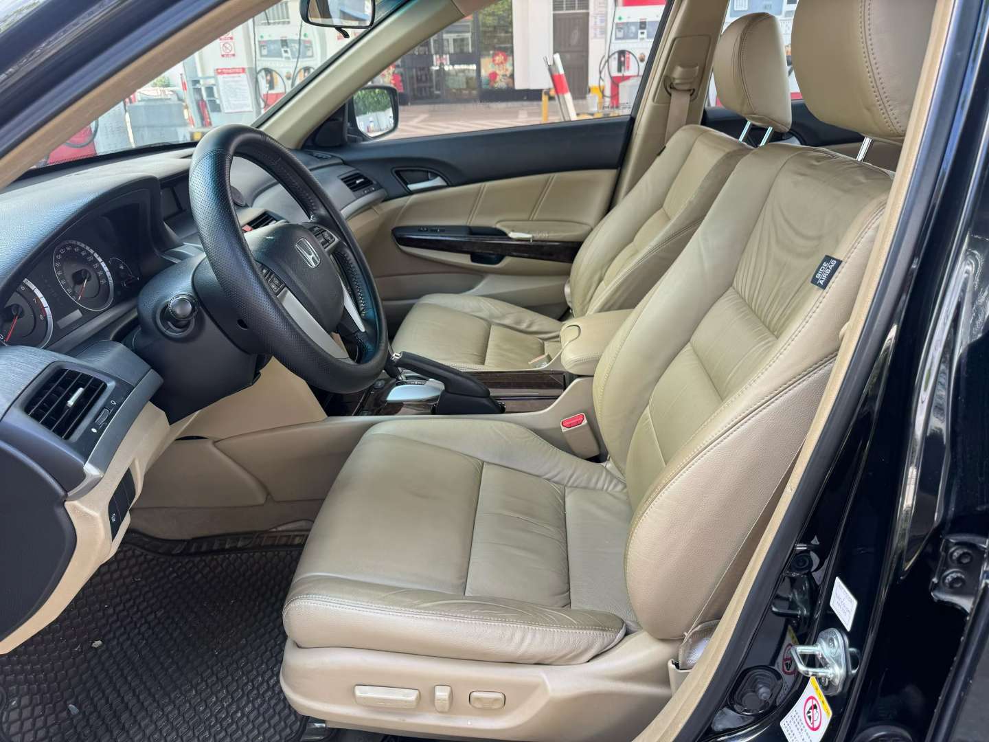 Honda Accord 2.0L Automatic Sunroof 4