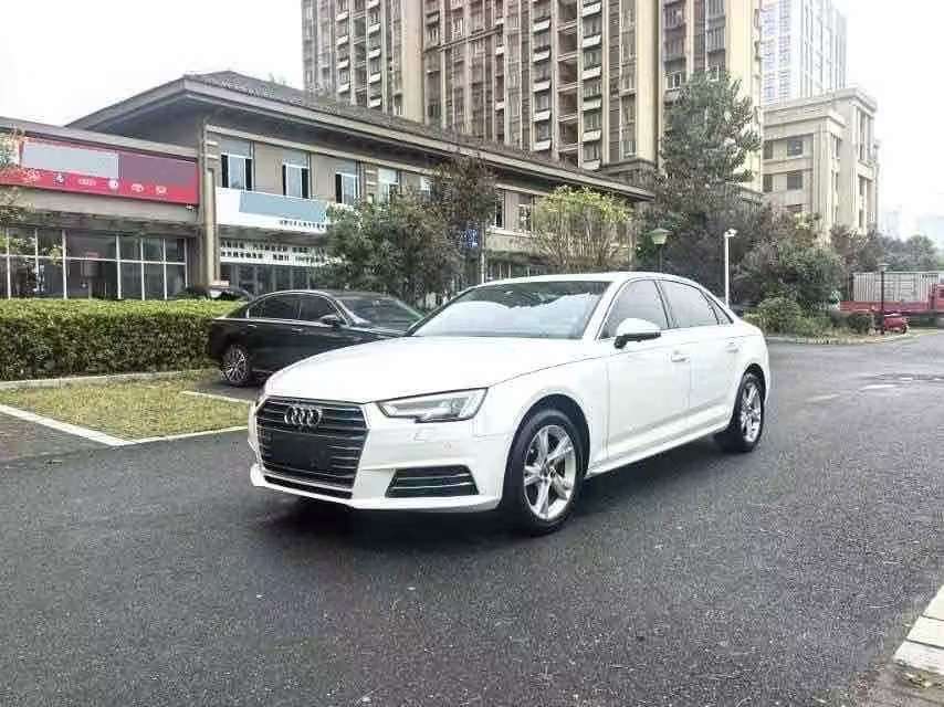 Audi A4L 2.0T Progressive