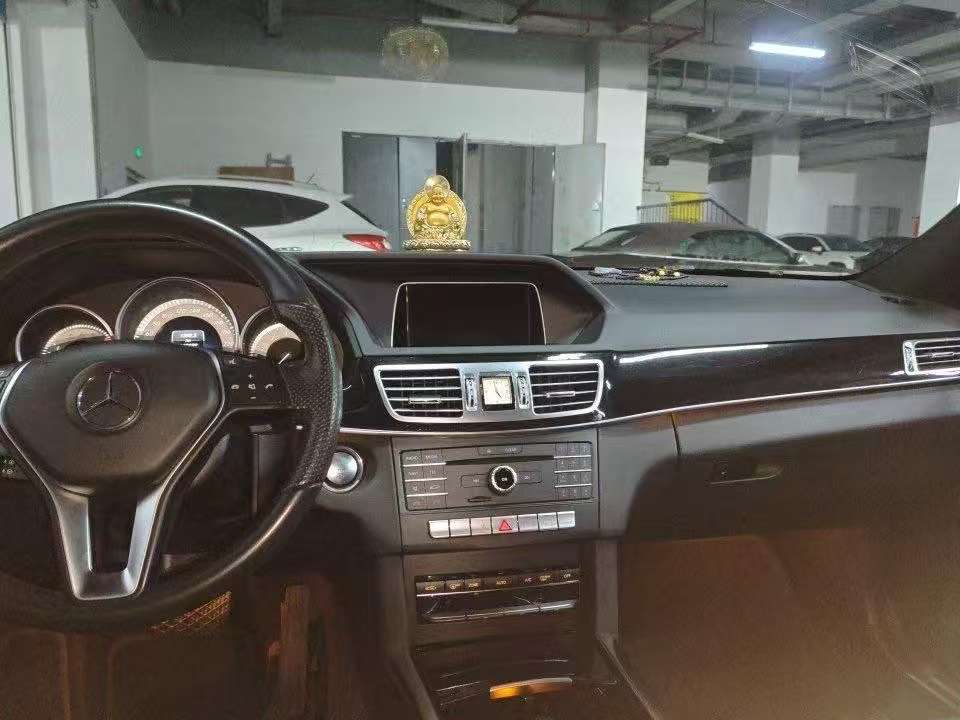 Mercedes-Benz E-Class E260L Sport 2.0T 8