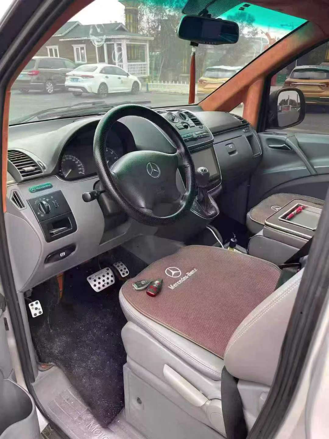 Mercedes-Benz Vito 2011 2.5L Automatic 8 Seats 7