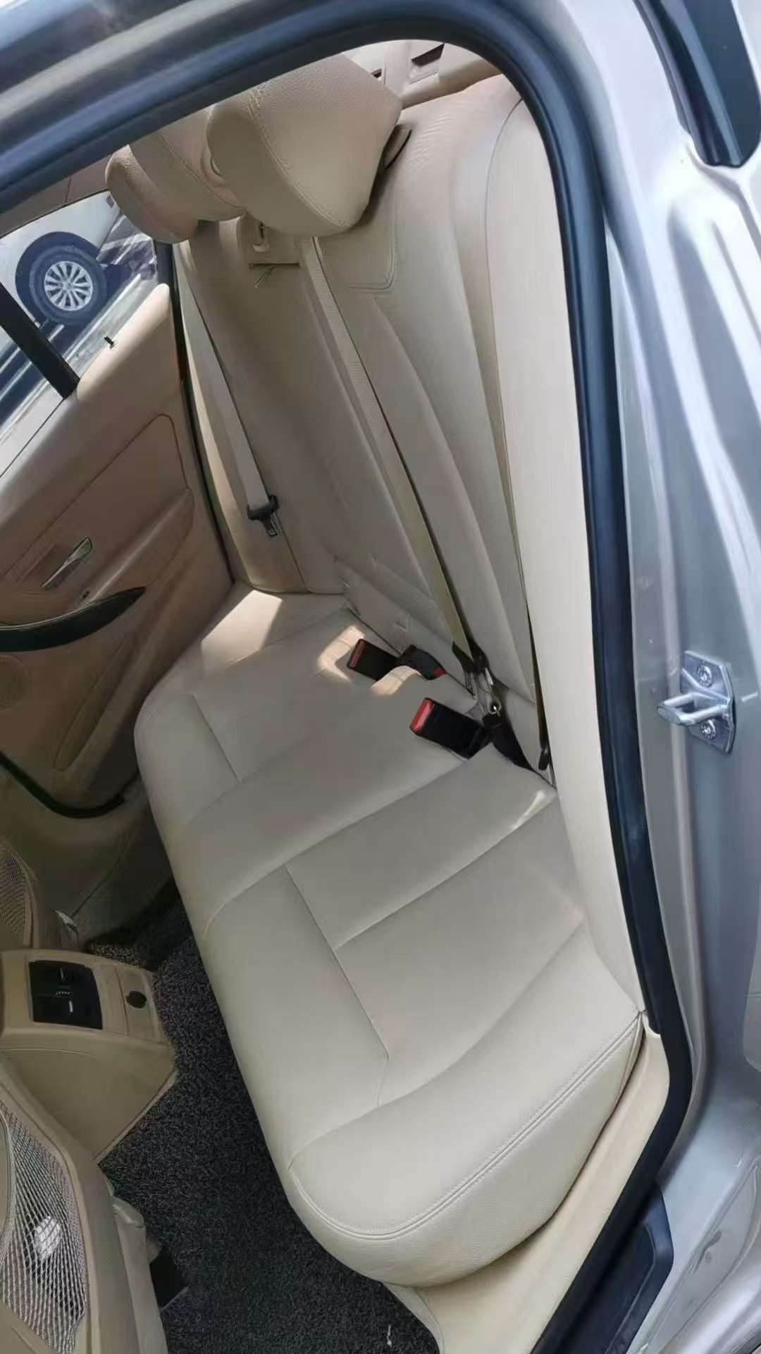 BMW 3 Series 320i Sporty Fashion Edition 5