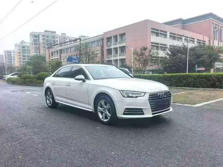 Audi A4L 2.0T Progressive 3