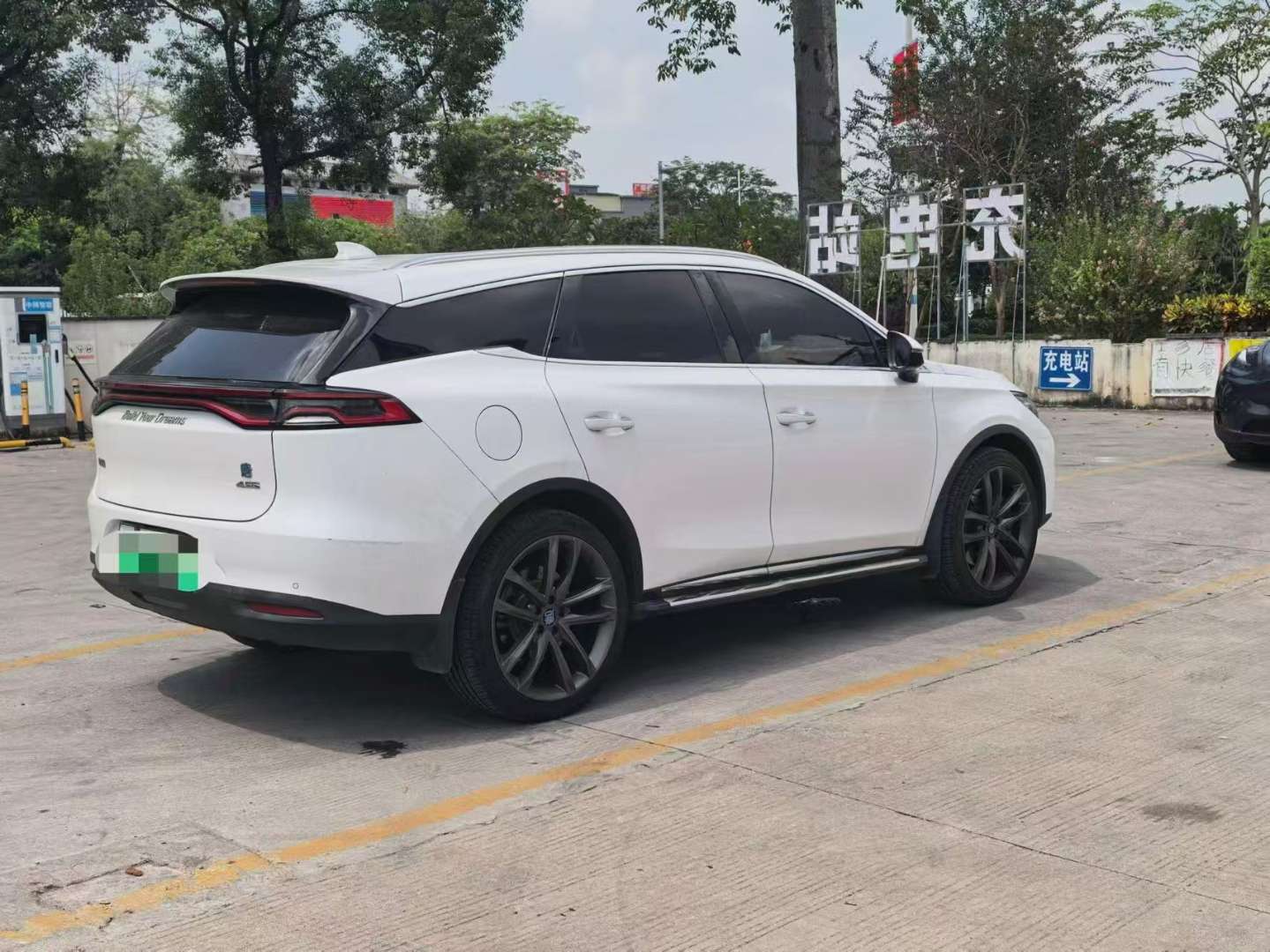 BYD Tang 2018 2.0T AWD Smart Connect Edition 7-Seater 3