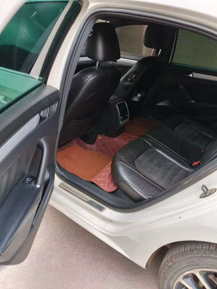 Volkswagen Passat 2.0T Dual-clutch 7