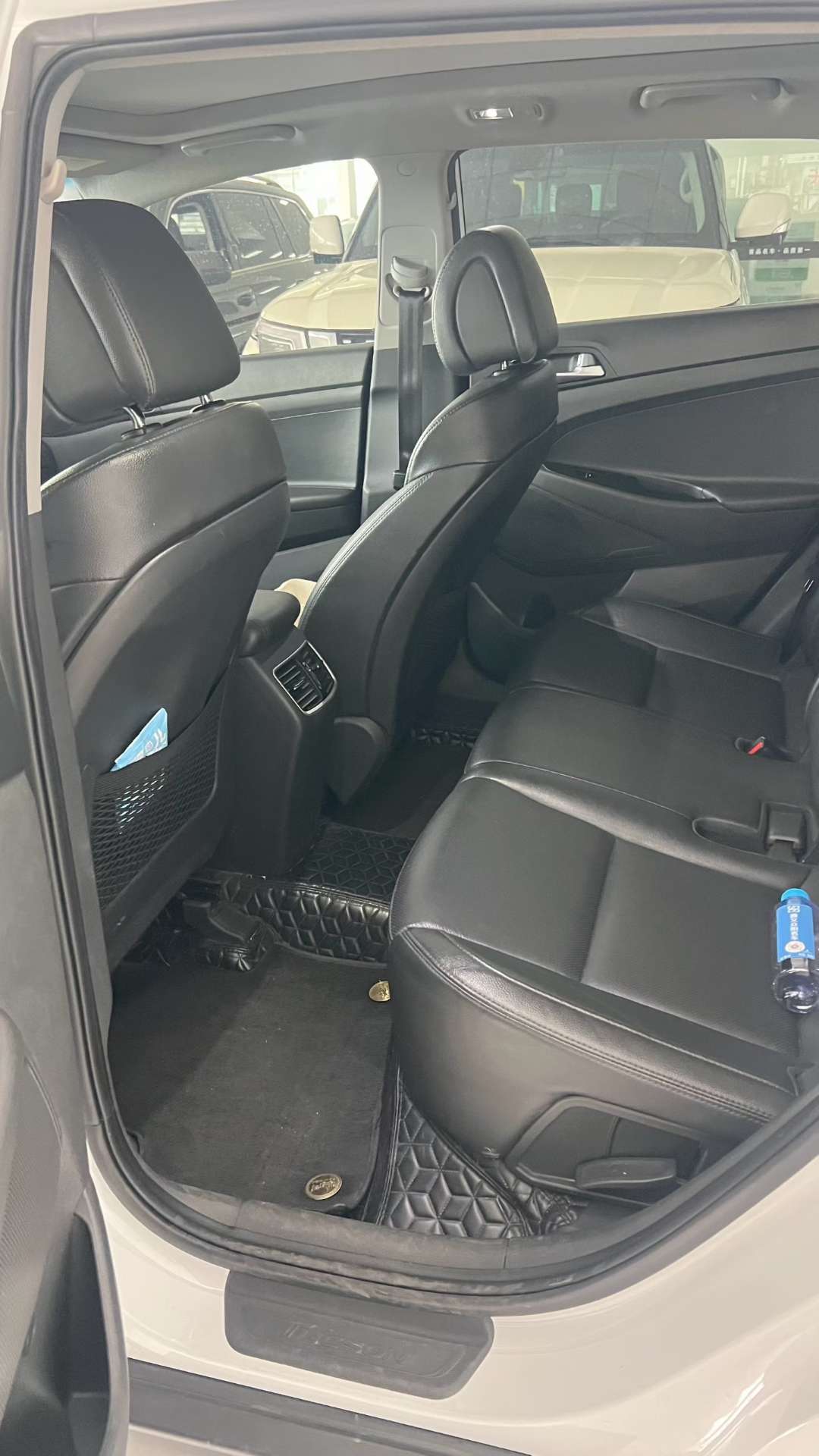 Hyundai Tucson 4