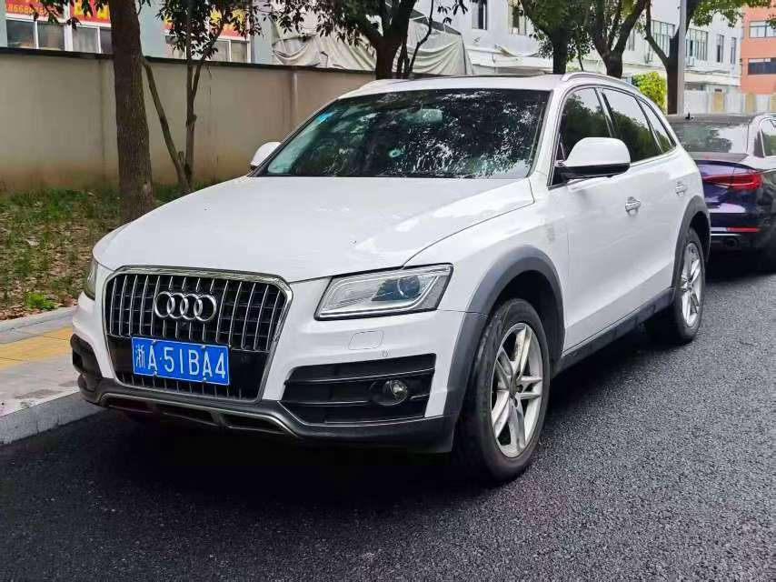 Audi Q5 2.0T Tech