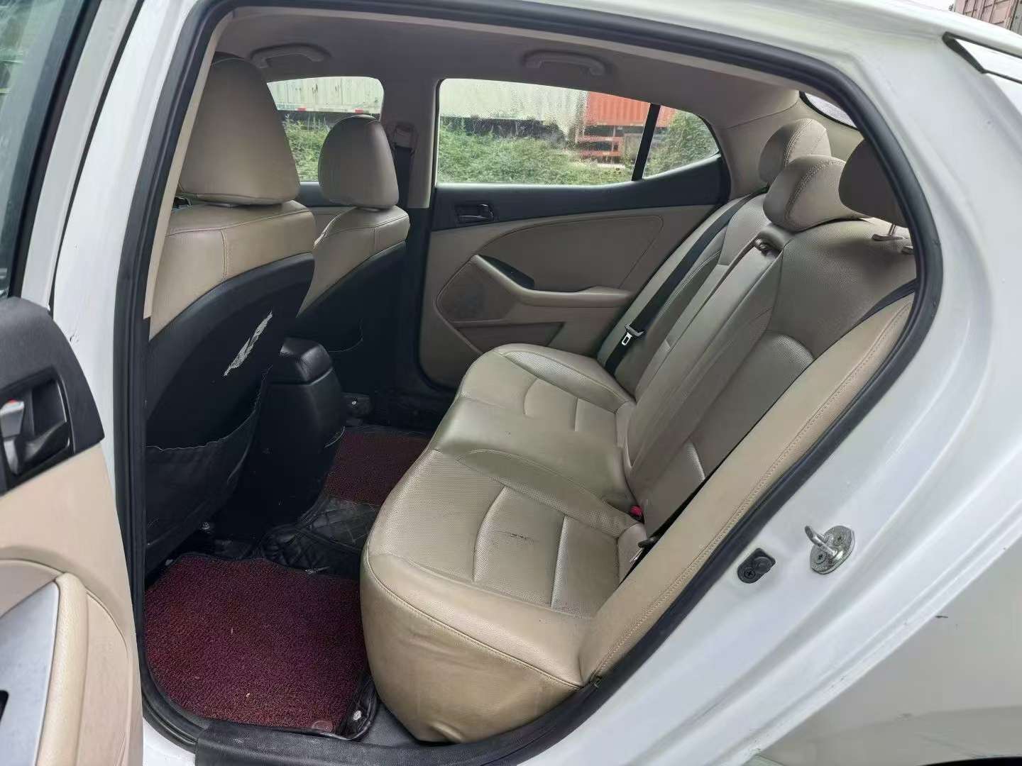 Kia K5 8