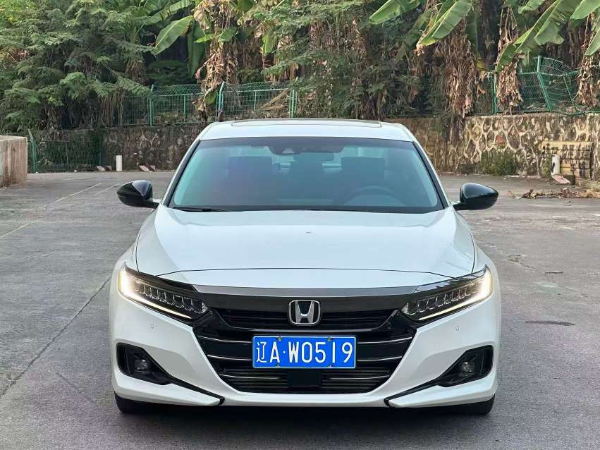 Honda Accord 260 Night Edition Premium 2
