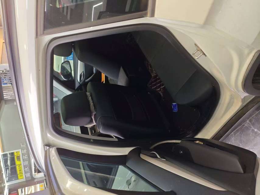 BMW X1 2.0L 18i Luxury Edition 8
