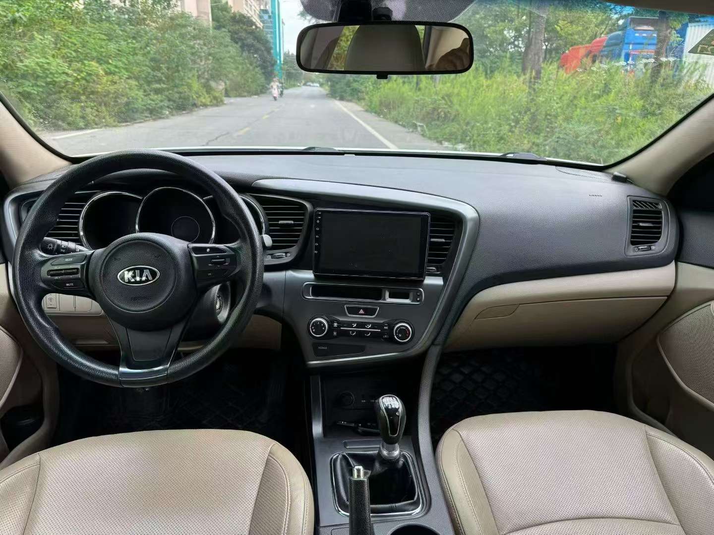 Kia K5 9