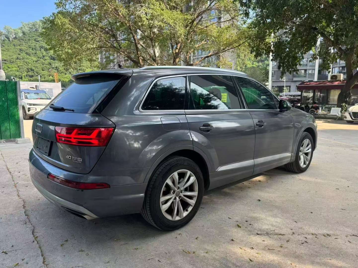 Audi Q7 2018 40TFSI Comfort 7-Seater 3