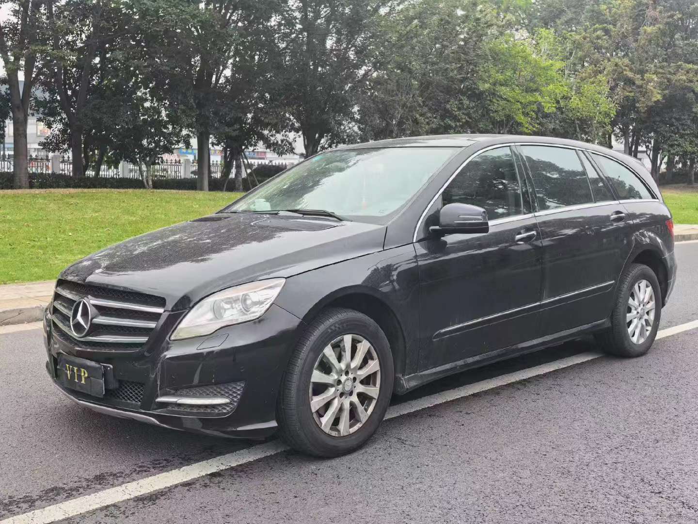 Mercedes-Benz R-Class 2011 350 L 4MATIC 3.5L