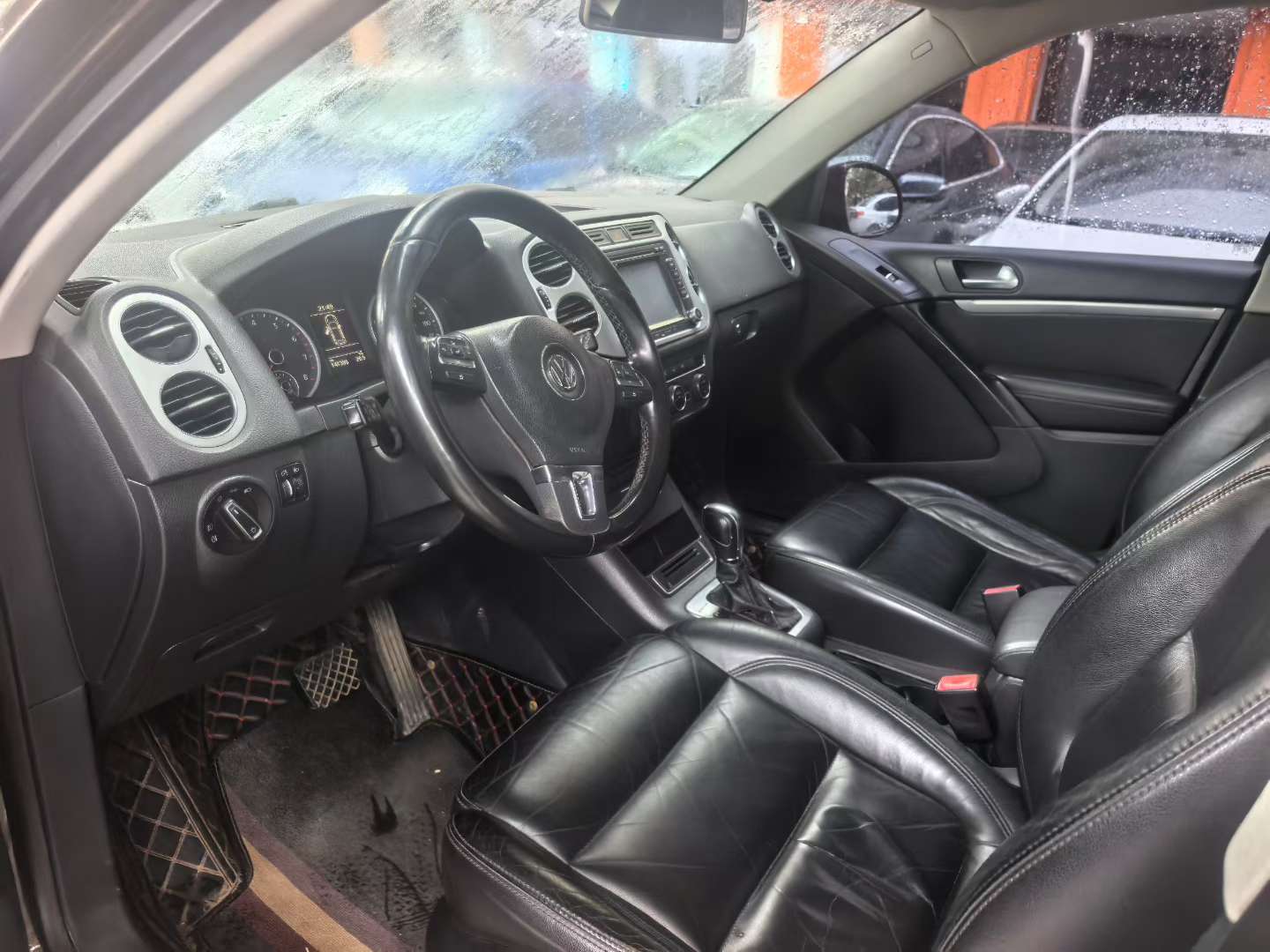 Volkswagen Tiguan 2014 1.8T Automatic 7