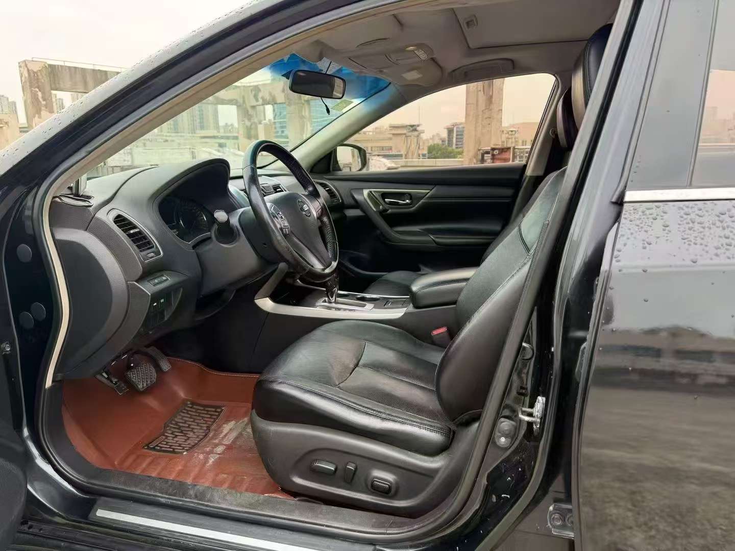 Nissan Teana 2.0L Automatic 4