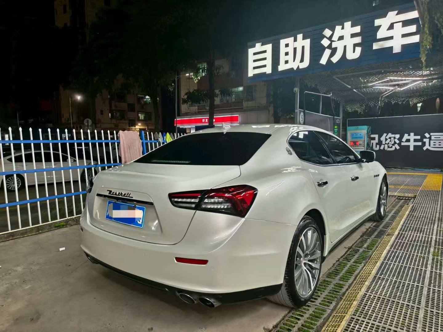 Maserati Ghibli 3.0T S 3