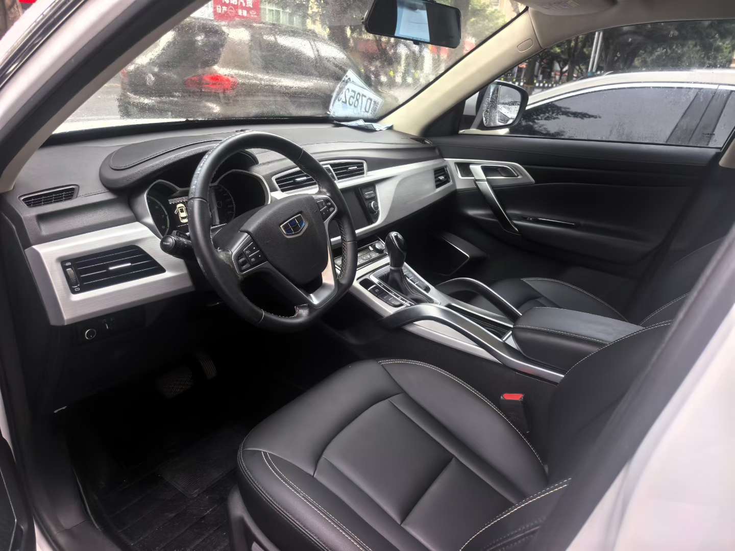 Geely Boyue 1.8T Automatic Panoramic Sunroof 7