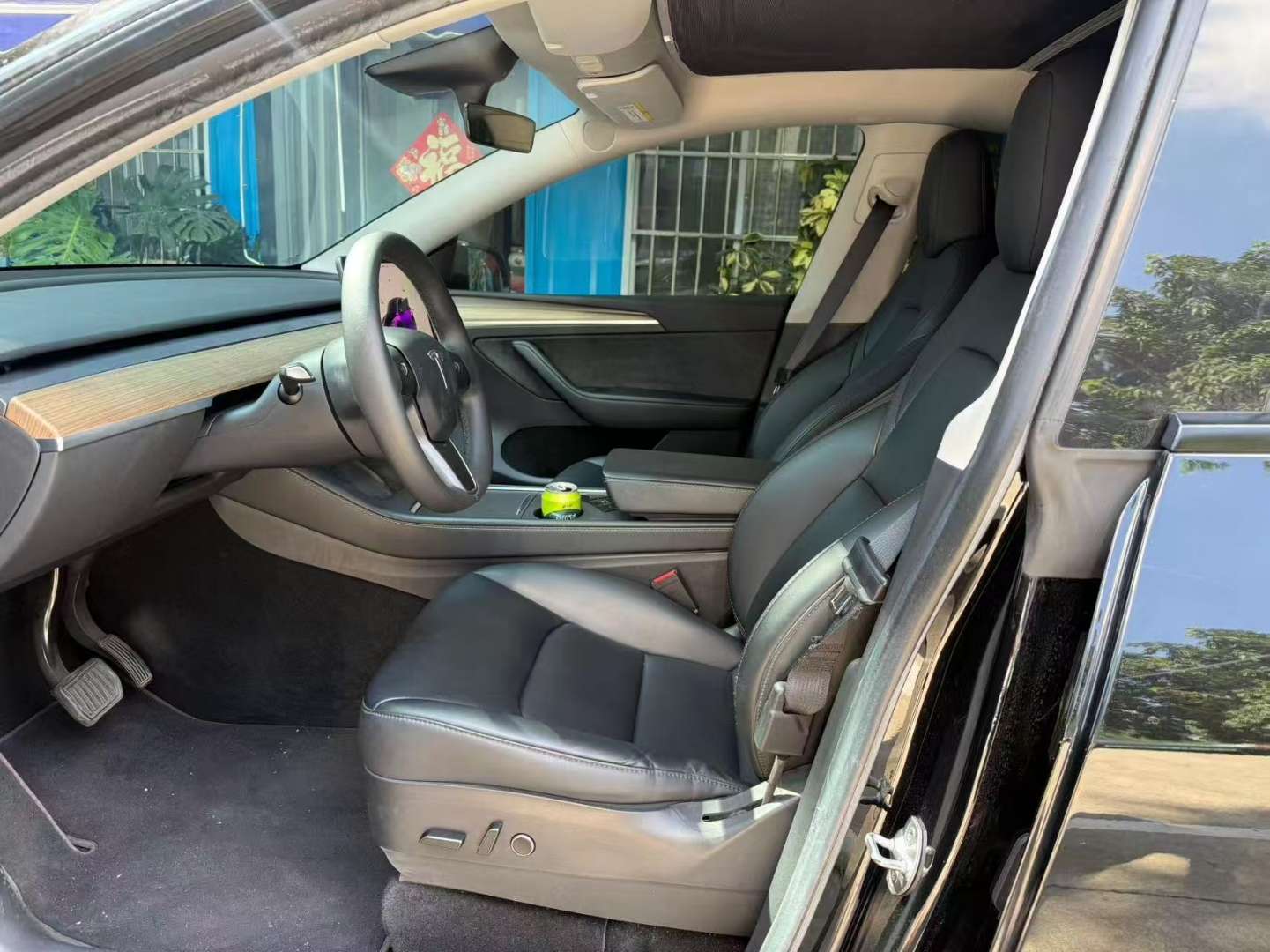 Tesla Model Y Rear-Wheel Drive 5