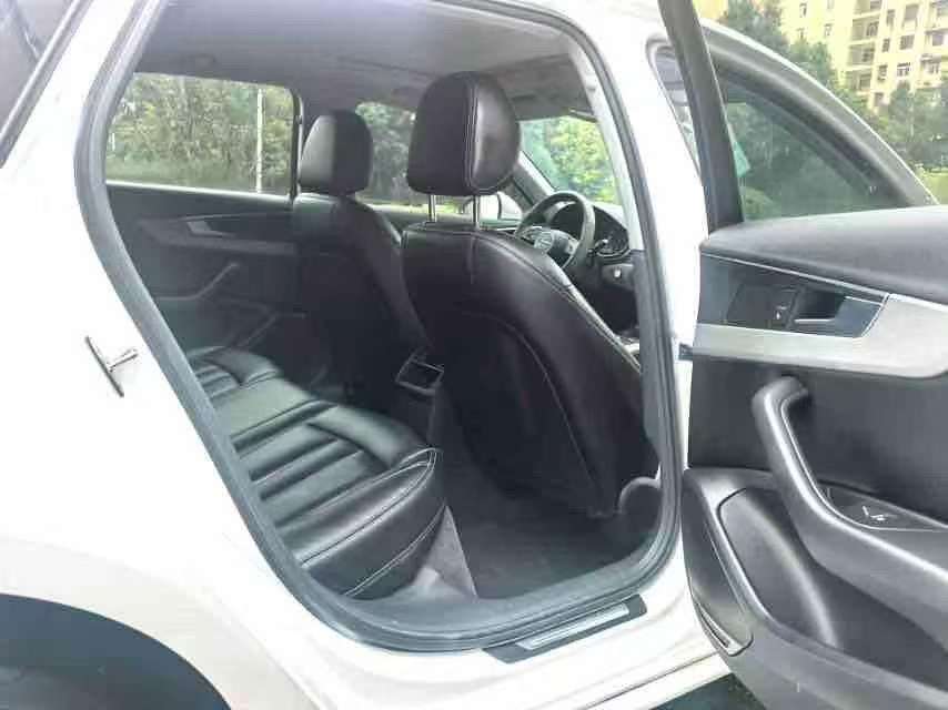 Audi A4L 2.0T Progressive 7