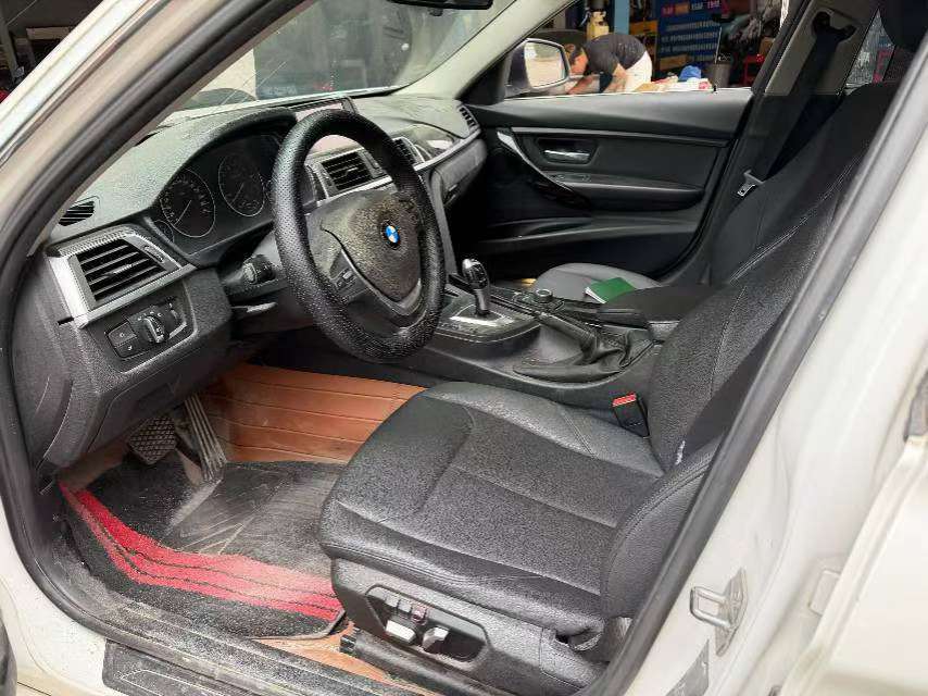 BMW 3 Series 320Li Sport 4