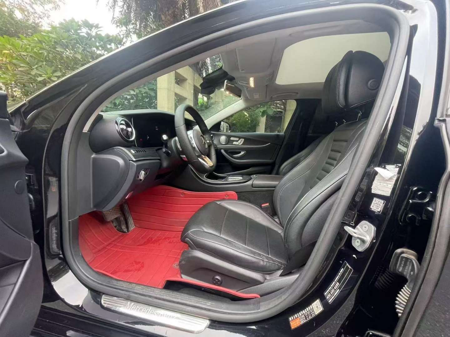Mercedes-Benz E-Class E300 Facelift Sport Comfort Edition 5