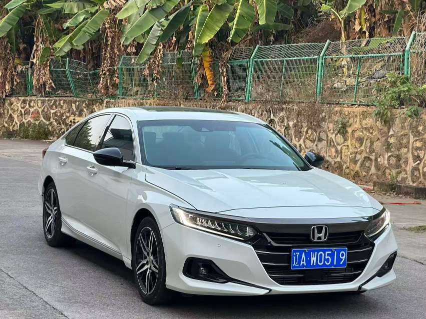 Honda Accord 260 Night Edition Premium 3