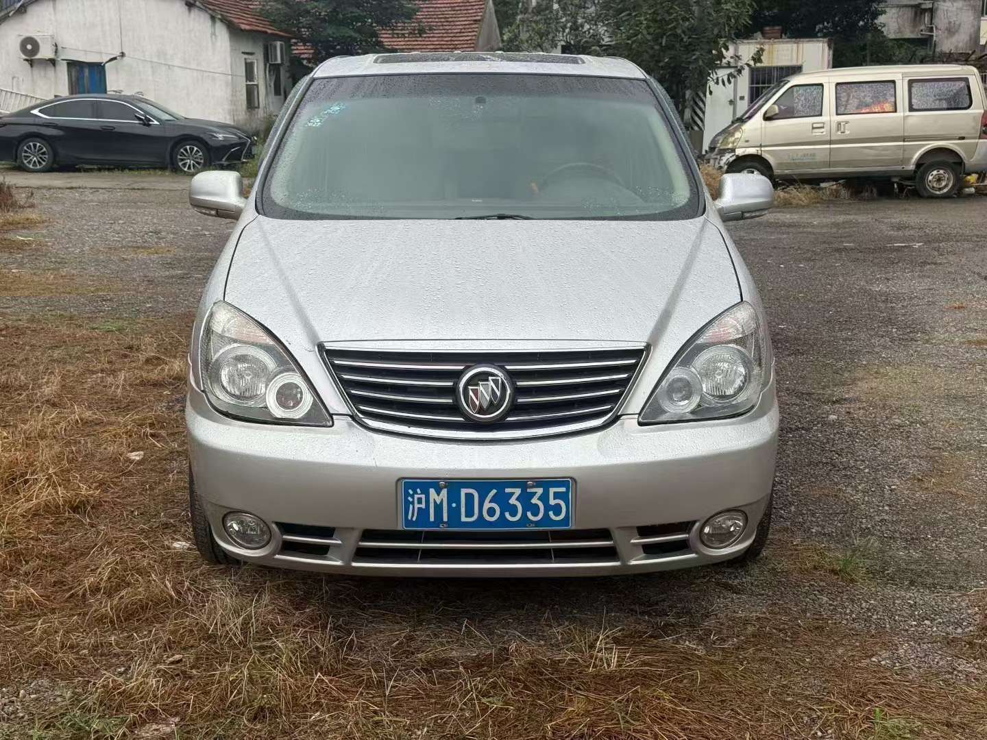 Buick GL8 3.0 High Trim 2