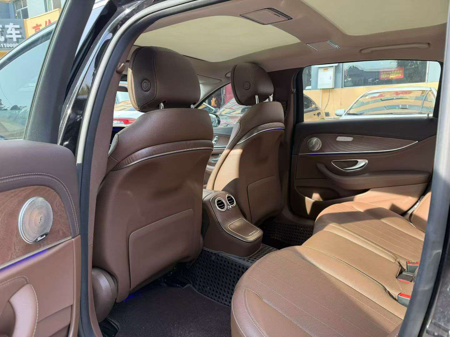 Mercedes-Benz E-Class 2021 E260L 7